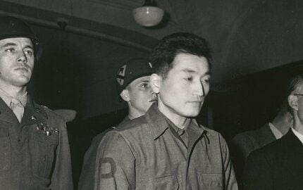 トルストイ「戦争と平和」に胸打たれた特攻隊長 遺書の最後は