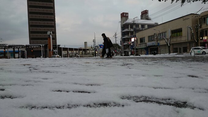きょうも大分県内各地で雪　交通機関にも影響　|　大分のニュース｜OBS NEWS｜大分放送