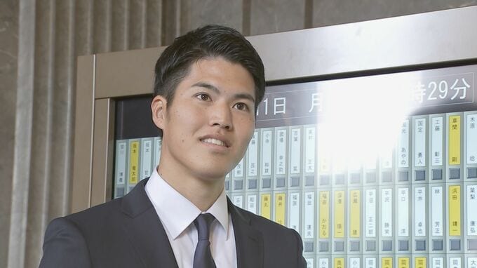 国政初挑戦の26歳 きっかけは“建設現場での深刻な人手不足”「若い世代の代弁者に」新人・小竹凱議員の初登庁に密着　|　石川県のニュース｜MRO北陸放送