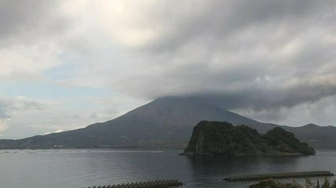 桜島で噴火　噴煙1200ｍ【11日・12日の降灰予報】鹿児島・宮崎|TBS NEWS DIG