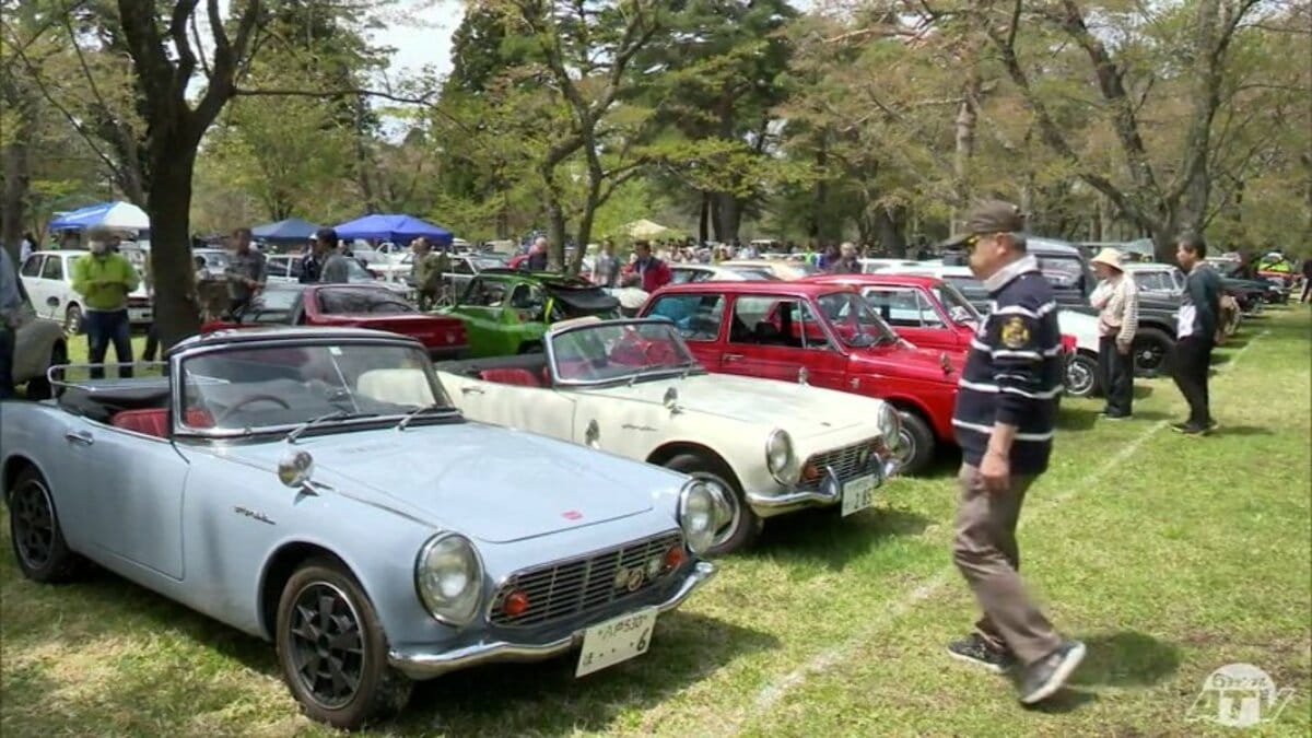 ハコスカ」「ポルシェ356」など250台が集結 六戸町でクラシックカー