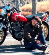 【 笠井海夏子 】 「キックスタートいつかやってみたいな。できる気がしないけど」「こう見えて大型乗れます。安全運転大好きマンです」　バイクとのオフショット公開|TBS NEWS DIG