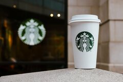 スタバ、米国のドリンクメニュー３割減へ－顧客の待ち時間短縮狙う| TBS CROSS DIG with Bloomberg