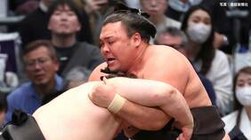 霧島、14場所ぶり3度目V!安青錦に黒星も千秋楽を前に賜杯 大関復帰が濃厚に【大相撲春場所】|TBS NEWS DIG