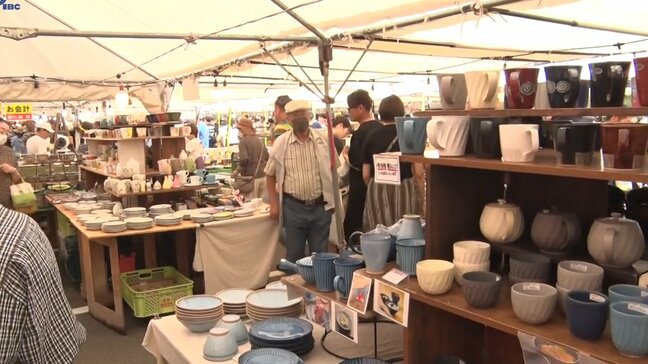 全国で有名な産地や窯元の焼き物が勢ぞろい 岩手・北上市で全国大陶器市|TBS NEWS DIG
