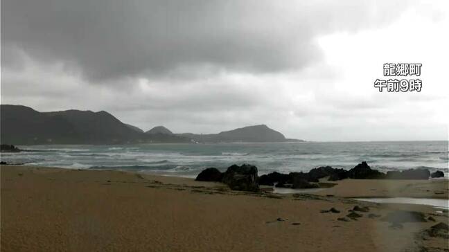 台風26号北上　奄美ではあす13日夜遅くにかけ大雨のおそれ　奄美・沖縄航路では欠航も|TBS NEWS DIG