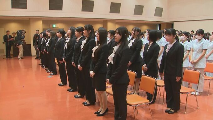 歯科衛生専門学校で入学式　歯科衛生士は慢性的な人材不足が続くが、養成校では定員割れが続いている|TBS NEWS DIG