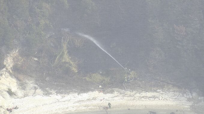 鎮圧のめど立たず　きょうの消火活動終了　あす朝から再開　無人島「仙島」の山林火災　山口・周南|TBS NEWS DIG