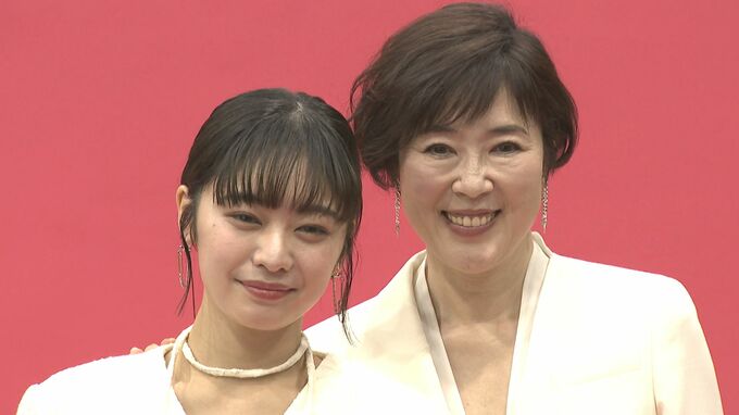 【寺島しのぶ】 病み上がりで舞台完走目指す　すれ違う母娘役で初共演の吉柳咲良を大絶賛|TBS NEWS DIG