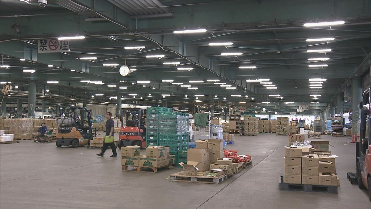 岐阜市中央卸売市場が全面復旧し青果部門も再開　｢電気がつくのはありがたい｣ 後藤一郎副市長が現場を視察し業者らに陳謝