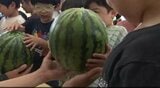 「めっちゃ重かった」スイカを食べて元気に!JA松本ハイランドが保育園にプレゼント | SBC NEWS | 長野のニュース | SBC信越放送