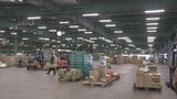 岐阜市中央卸売市場が全面復旧し青果部門も再開 「電気がつくのはありがたい」 後藤一郎副市長が現場を視察し業者らに陳謝 | 名古屋・愛知・岐阜・三重のニュース【CBC news】 | CBC web