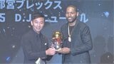 「MVPはあなたに届けたい」BリーグMVPは宇都宮のニュービル 2季連続受賞、急逝したブラスウェル監督へ捧げる|TBS NEWS DIG