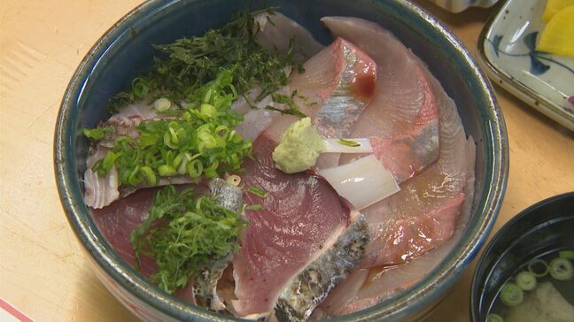 出西窯の丼を2800円で購入すると…海鮮丼が2杯食べられるキャンペーン　県道崩落の「日御碕地区」で先着50人に…誘客に試験的導入|TBS NEWS DIG