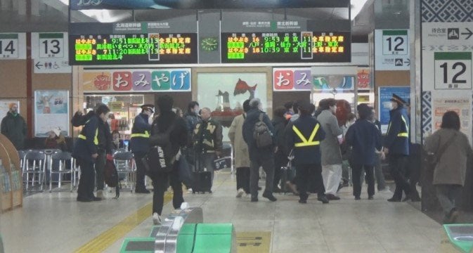【運休情報】オーバーランの東北新幹線　『東北新幹線』の上下線20本が運休【JR東日本・午前11時40分発表】　|　青森のニュース│ATV NEWS│青森テレビ