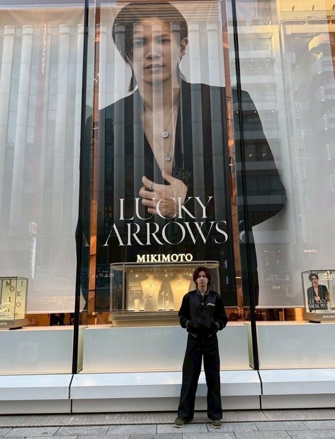 【 Number_i ・神宮寺勇太 】 「大きな神宮寺」と豪華２ショット　ファン反響　「ゴージャス神宮寺くんの二乗！」「スタイル良すぎ！！！！！」|TBS NEWS DIG