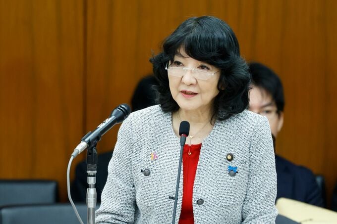 片山財務相、過度な変動や無秩序な動きには必要に応じ適切対応－為替
