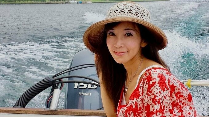 ７月３日は「ナオミの日」　川島なお美さんの生前の笑顔　夫の鎧塚氏が公開　好意的コメント相次ぐ|TBS NEWS DIG