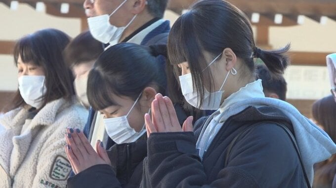甲府市の武田神社　初詣客でにぎわう　|　山梨のニュース | ＵＴＹテレビ山梨