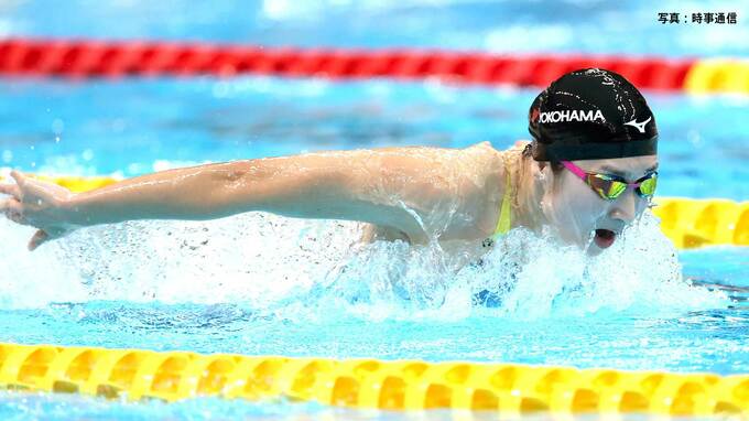 池江璃花子 100mバタフライ57秒49で優勝 スタート前にはコースを間違えるハプニングで笑顔【競泳・日本選手権】|TBS NEWS DIG