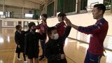 「サッカーができるのは感謝すべきことと改めて思った」サッカーJ2ファジアーノ岡山の選手が西日本豪雨で被災した小学校を訪問【岡山】|TBS NEWS DIG