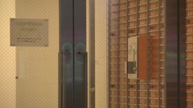 マンションのエレベーター前で40歳会社役員の女性が現金約110万円を奪われる リュックサックに従業員の給与が入った茶封筒を所持|TBS NEWS DIG