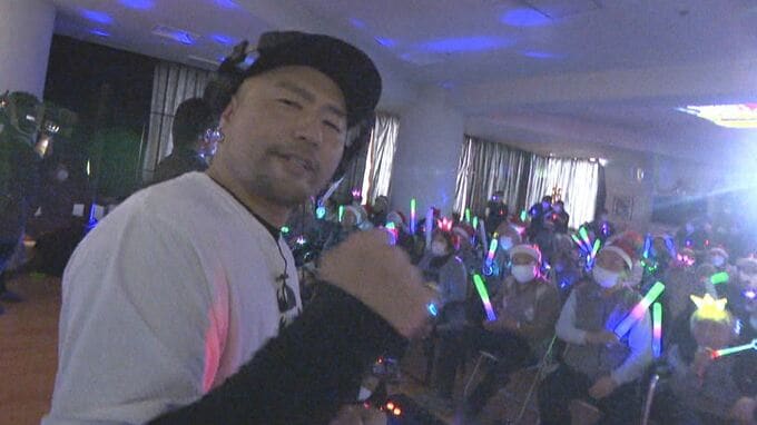 「若いころを思い出した」高齢者施設がディスコに　仕掛け人は介護福祉士　|　山梨のニュース | ＵＴＹテレビ山梨