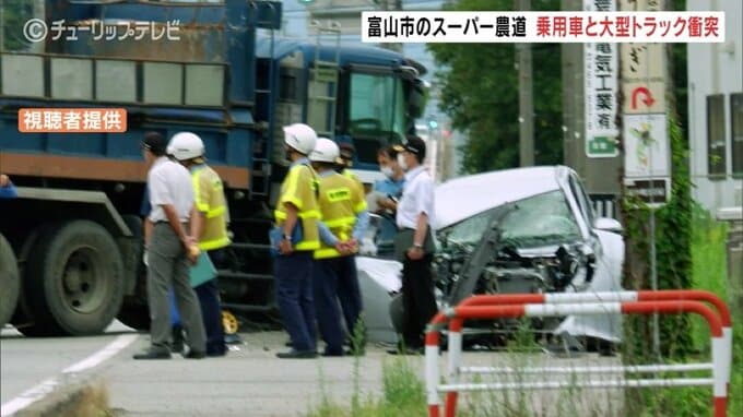 乗用車と大型トラックが正面衝突　乗用車後部座席の小学生など5人が重軽傷　富山市のスーパー農道|TBS NEWS DIG