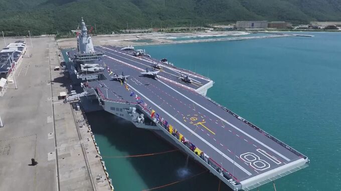中国で3隻目の空母「福建」が就役　式典には習近平国家主席が出席「戦闘能力を絶えず向上させるよう」激励
