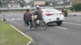 「自転車は1列で乗らないと危ない」留学生に交通ルールを指導 事故を再現”スケアード・ストレイト”で恐ろしさ実感 | 福岡のニュース|RKB NEWS|RKB毎日放送