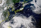 【台風7号】今後の進路と勢力は?23日は沖縄の南を北西へ進む…24日から25日にかけ先島諸島に最も近づく可能性【雨と風のシミュレーション】週末には熱帯低気圧に変わる見込み | 富山のニュース|天気・防災|チューリップテレビ