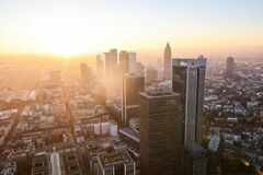 【欧州市況】債券と株式横ばい､米･ウクライナ会談決裂でユーロ安| TBS CROSS DIG with Bloomberg