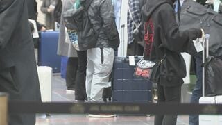 「出国税」一律3000円に引き上げで調整　政府・与党 来年度税制改正で| TBS CROSS DIG with Bloomberg