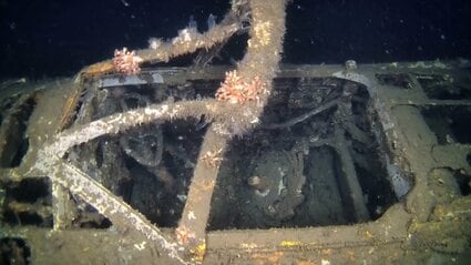 戦後80年で鹿児島湾で新発見された旧日本軍機 「沖縄特攻」で