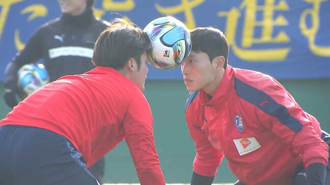 大分トリニータ、四方田体制で始動　J１復帰誓いサポーターの前で初練習|TBS NEWS DIG