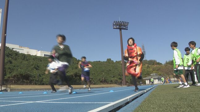 天使にホットドッグ　思い思いのコスチュームを着てリレーマラソン|TBS NEWS DIG