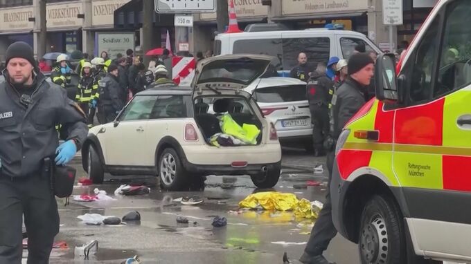 ドイツ・ミュンヘンでデモの集団に車突っ込む　少なくとも28人負傷|TBS NEWS DIG