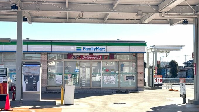 「金を出せ」深夜のコンビニ強盗　男が店員に刃物向けレジから現金22万円奪う　男は現在も逃走中　埼玉・鴻巣市|TBS NEWS DIG