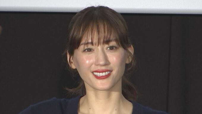 【綾瀬はるか】共演・大沢一菜の手紙に笑い泣き「一生宝物にします」|TBS NEWS DIG