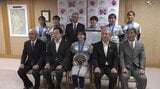 花巻東高校女子硬式野球部 達増拓也岩手県知事に全国高校女子硬式野球選手権準優勝を報告|TBS NEWS DIG