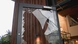 強風で頭にトタン屋根が…男性が軽傷 レストランのガラス割れる被害も 名古屋などで“ゲリラ雷雨” 　愛知|TBS NEWS DIG