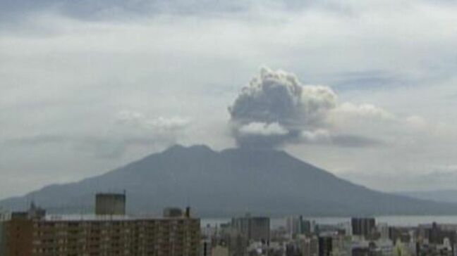 桜島で連続噴火続く　噴煙は最高で1700ｍ【きょうの降灰予想】鹿児島|TBS NEWS DIG