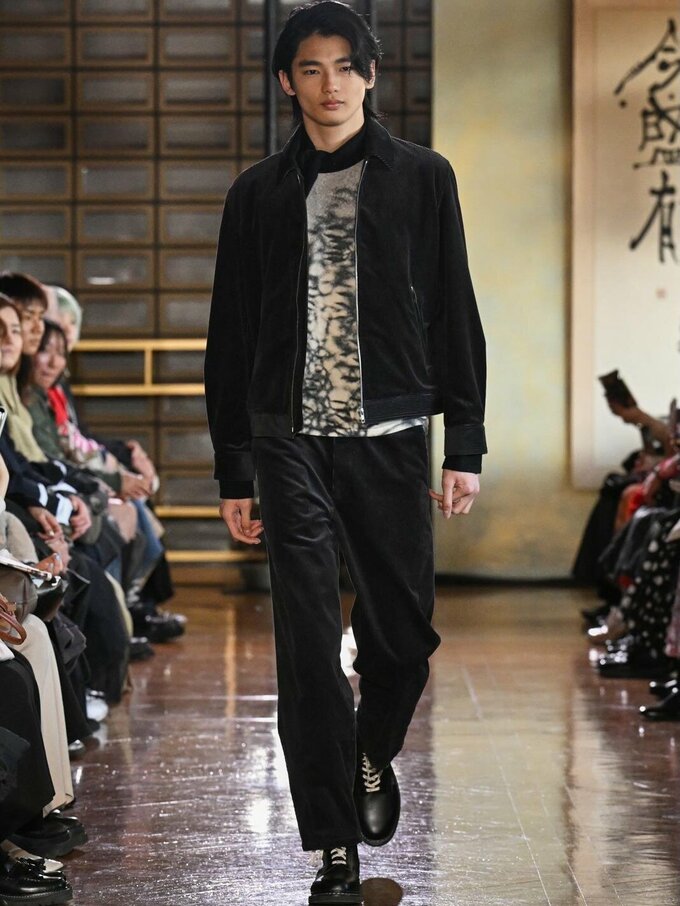 【 冨永愛さん息子・冨永章胤 】　ランウエイ姿に　ファン反響　「すっごいカッコいい」「アッキー最高」|TBS NEWS DIG