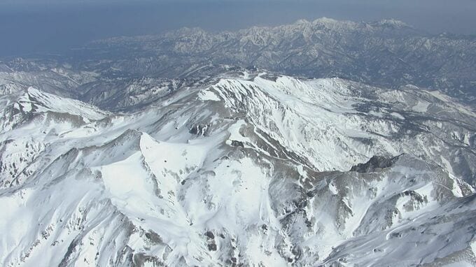 北アルプス白馬岳　愛知県の女性が約100メートル滑落　頭部を負傷か　県警ヘリで松本市内の病院に搬送　長野|TBS NEWS DIG