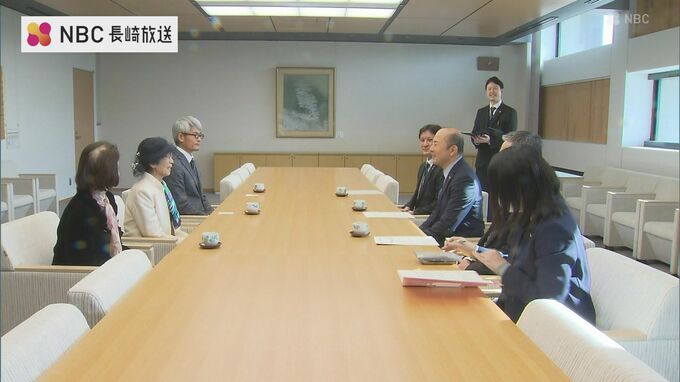 長崎市に3千万円寄附　13歳で被爆した夫の遺志、89歳の妻に感謝状　|　長崎のニュース | 天気 | NBC長崎放送
