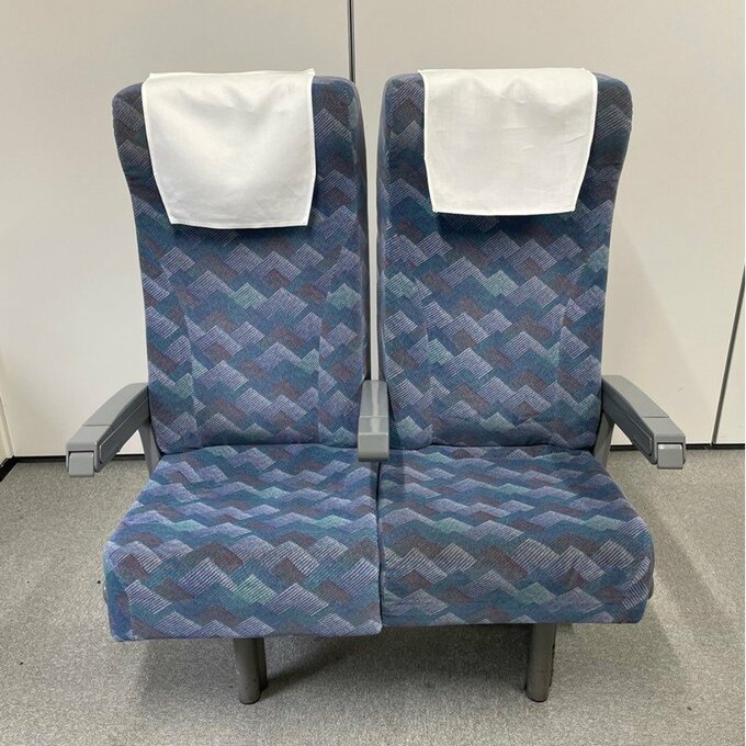 東海道新幹線700系の座席 全4種類18台を抽選販売　実際の車両で使われていたもので普通車は１台8万円　グリーン車は１台10万円　　|　名古屋・愛知・岐阜・三重のニュース【CBC news】 | CBC web