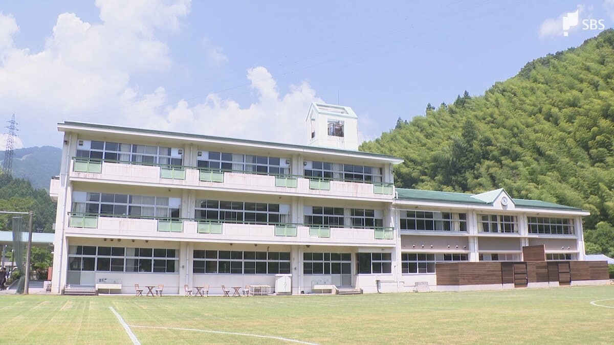 オクシズに廃校の体育館を活用した子どもの遊び場がオープン かつてのにぎわい復活へ…宿泊施設やカフェなど準備進む＝静岡市清水区