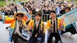 食フェス「スマレジpresentsはらぺこサーカス」村上信五さんがサプライズ登場！　大阪湾の魚介類が詰まった海鮮丼『魚庭の海づくり丼』を試食「海の恵みが詰まっていておいしい」　大阪・鶴見緑地|TBS NEWS DIG