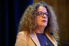 ユーロの国際的な役割、さらに強化する必要－シュナーベルECB理事| TBS CROSS DIG with Bloomberg