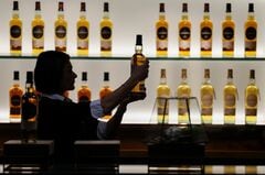 トランプ米大統領、ウイスキー関税一部撤廃－英王訪問受け対英譲歩| TBS CROSS DIG with Bloomberg